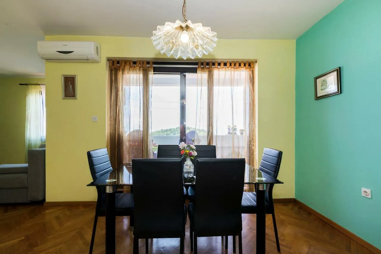 Slavica Apartman Mali Lošinj 0*,